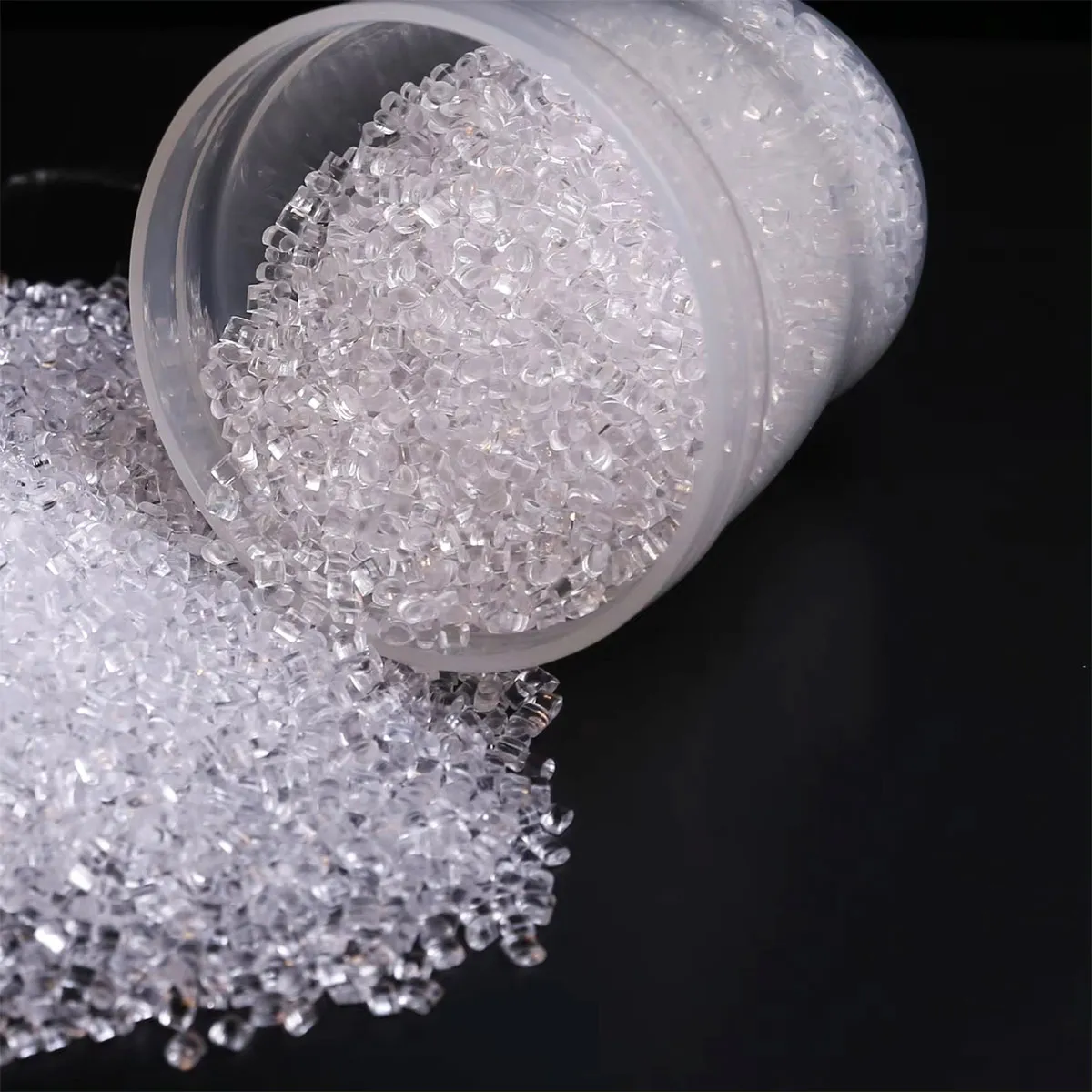 Random Plastic địa chỉ cung cấp hạt nhựa PMMA chất lượng, giá tốt.